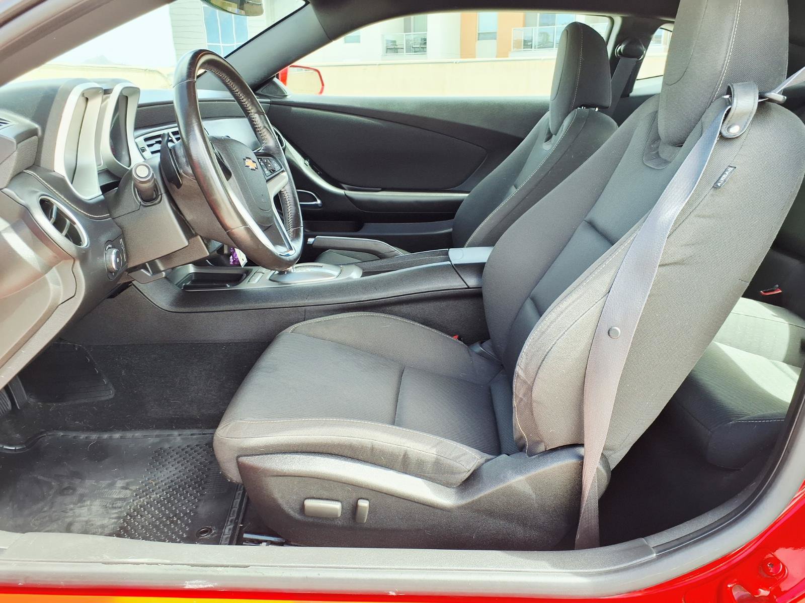 Used 2015 Chevrolet Camaro LT w/ 1LT Preferred Package RWD image 16
