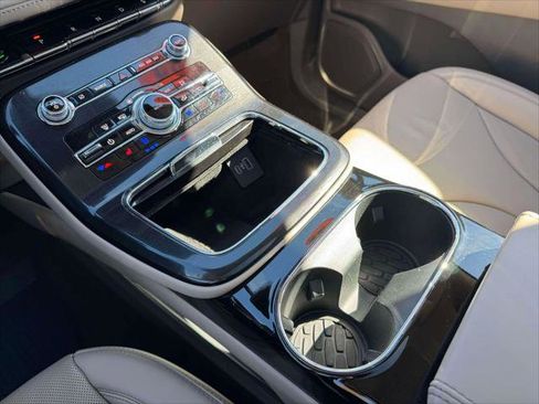 Used 2022 Lincoln Nautilus Reserve image 30