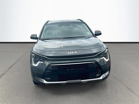 Certified 2025 Kia Niro EX Touring FWD image 2