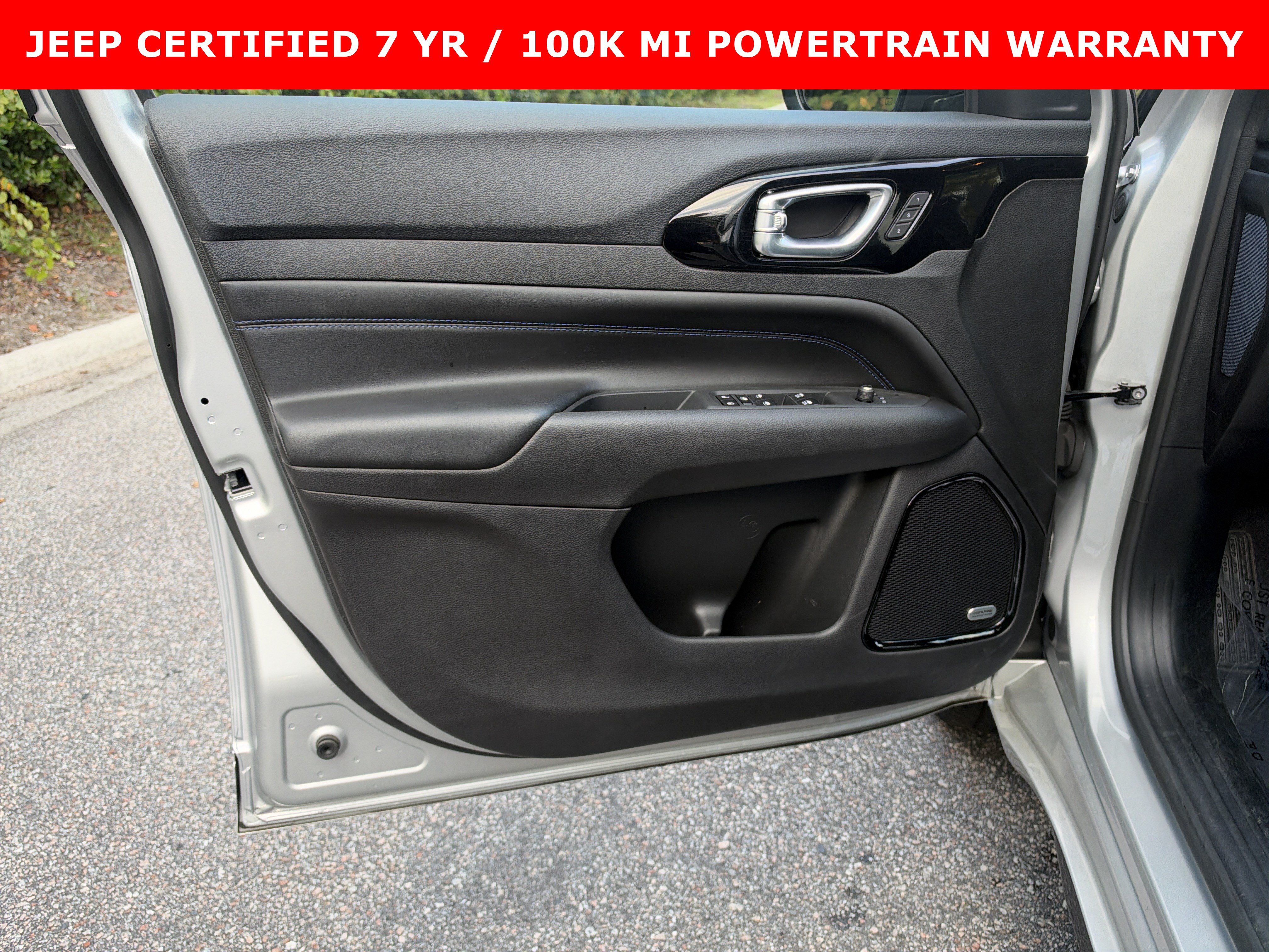 Used 2025 Jeep Compass Limited w/ High Altitude Package AWD/4WD image 13