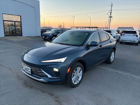 New 2026 Buick Envista Preferred w/ Convenience II Package image 2