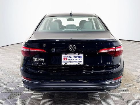 Used 2024 Volkswagen Jetta SE FWD image 22