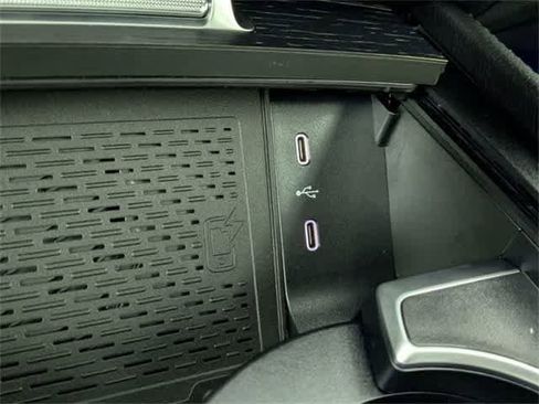 Certified 2025 Mercedes-Benz GLS 450 4MATIC image 34