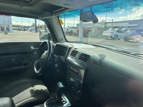 Used 2006 HUMMER H3 AWD/4WD image 14