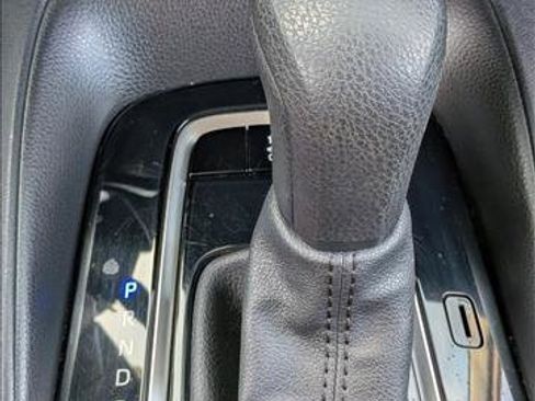 Used 2022 Toyota Corolla LE image 14