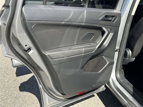 Used 2022 Volkswagen Tiguan S image 19
