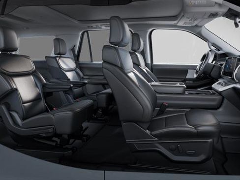 New 2025 Ford Expedition Active image 28