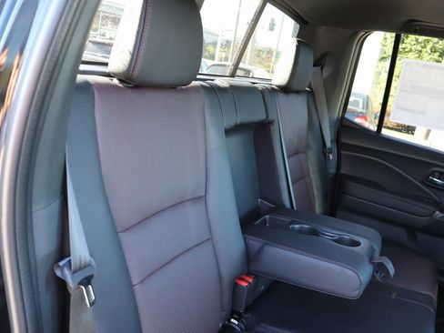 New 2026 Honda Ridgeline Black Edition image 8