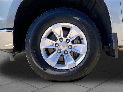 Used 2025 Chevrolet Silverado 1500 LT AWD/4WD image 18