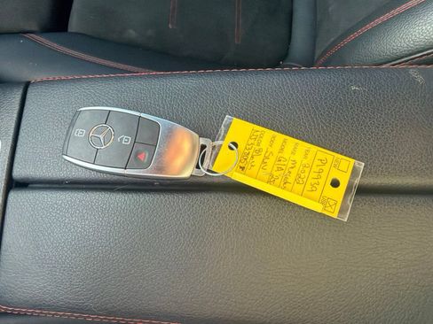 Used 2022 Mercedes-Benz GLA 250 4MATIC image 14