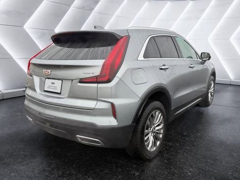 Certified 2025 Cadillac XT4 Premium Luxury image 5