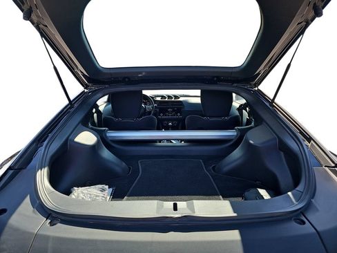 Used 2025 Nissan Z Sport w/ Floor Mat Package RWD image 27