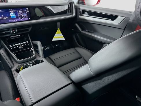 New 2026 Porsche Cayenne S AWD/4WD image 25