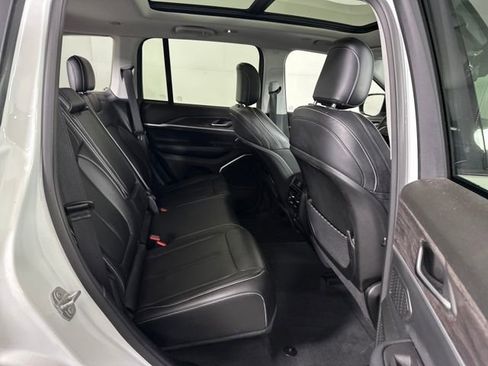 Used 2023 Jeep Grand Cherokee 4WD 4xe image 27