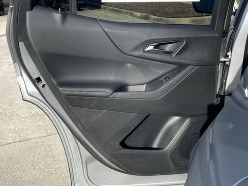 New 2026 Chevrolet Equinox LT image 28