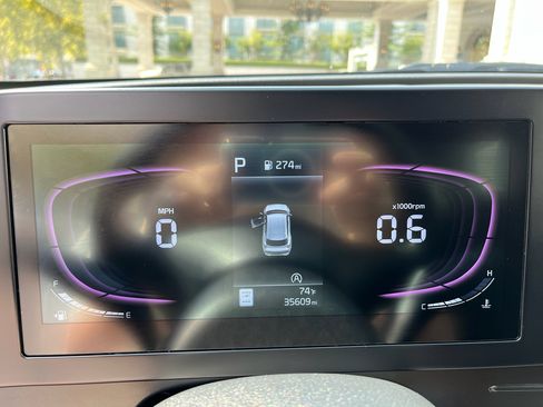 Used 2024 Kia Sportage LX image 33