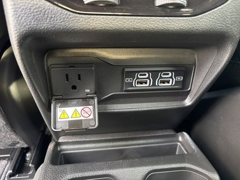 New 2025 Jeep Grand Cherokee L Limited image 29