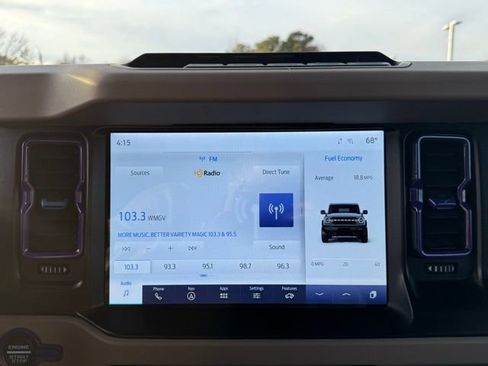 Used 2022 Ford Bronco Wildtrak image 10