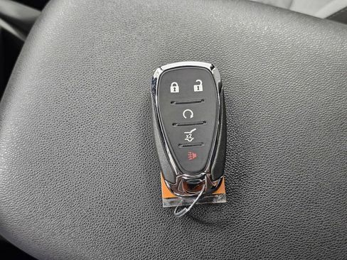 Used 2024 Chevrolet Equinox LT FWD image 38