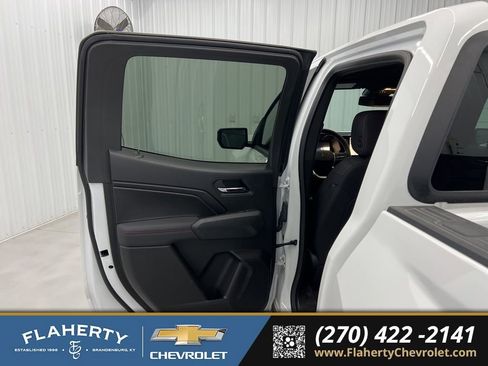 Used 2024 Chevrolet Colorado Z71 w/ Z71 Convenience Package 2 image 10
