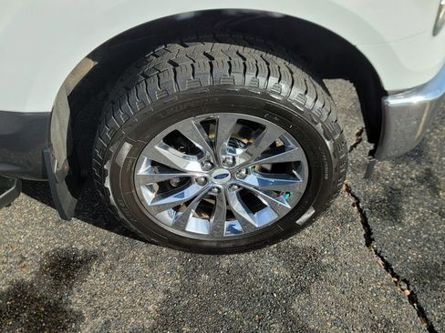 Used 2017 Ford F150 XLT w/ Equipment Group 302A Luxury image 15