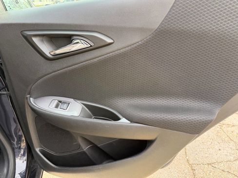 Used 2023 Chevrolet Malibu LT FWD image 15