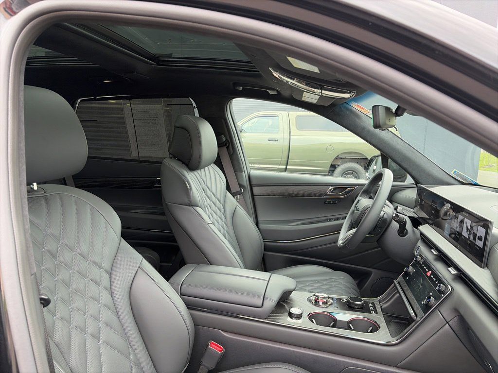 Certified 2026 Genesis GV80 3.5T Prestige AWD/4WD image 9