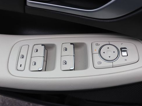 Used 2025 Hyundai Sonata SEL FWD image 44