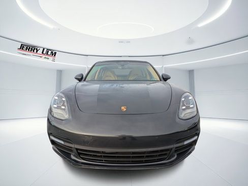 Used 2018 Porsche Panamera 4 image 7