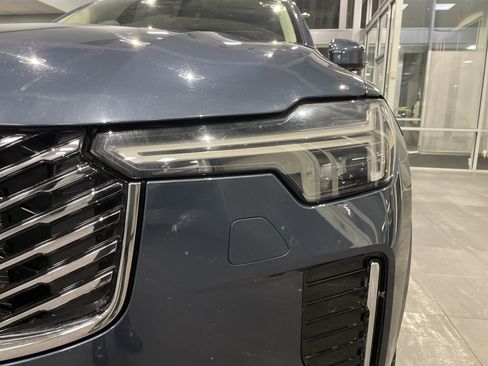 Used 2025 Volvo XC90 B6 Plus image 5