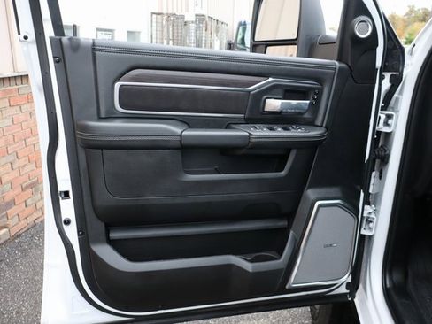 Used 2025 RAM 3500 Laramie image 10