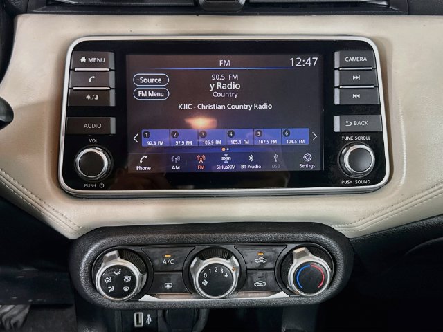 Used 2020 Nissan Versa SV FWD image 15