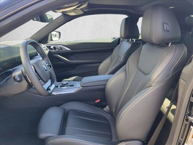 Used 2025 BMW 430i Coupe w/ Convenience Package RWD image 17