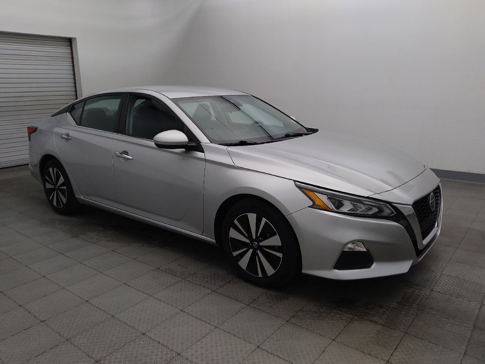 Used 2022 Nissan Altima 2.5 SV FWD image 11