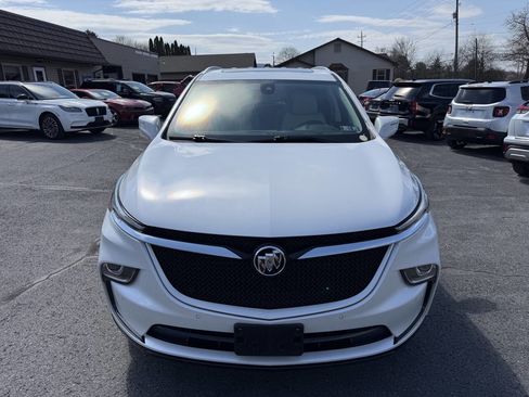 Used 2024 Buick Enclave Essence w/ Experience Buick Package image 4