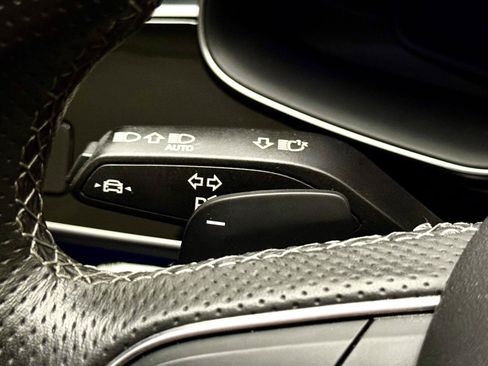 Used 2022 Audi SQ7 Prestige w/ Prestige Package AWD/4WD image 24