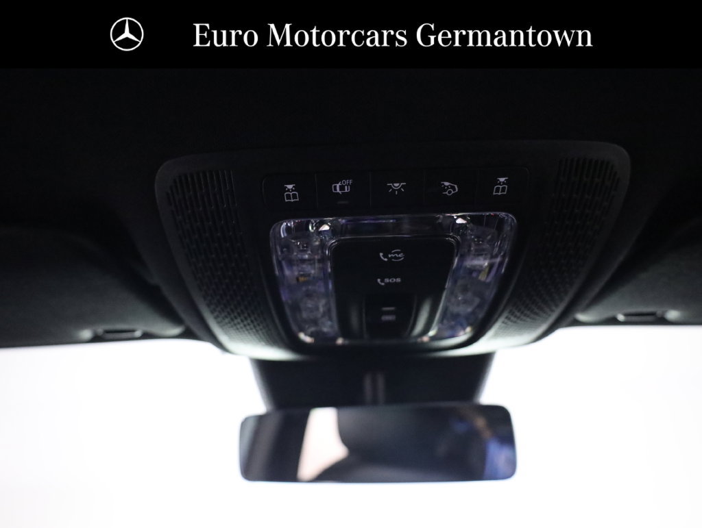 Used 2024 Mercedes-Benz EQB 300 4MATIC image 34