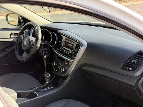 Used 2015 Kia Optima LX image 20