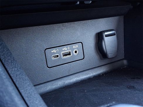 Used 2022 Nissan Sentra SV image 21