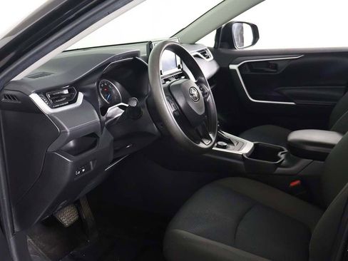 Used 2022 Toyota RAV4 LE AWD/4WD image 19