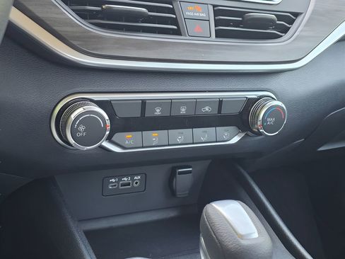 New 2026 Nissan Altima 2.5 SV FWD image 21