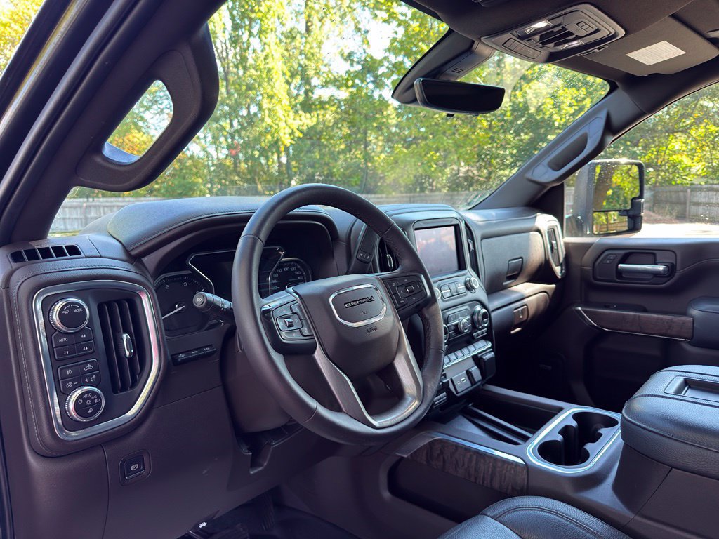 Used 2021 GMC Sierra 2500 Denali w/ Denali Ultimate Package AWD/4WD image 24