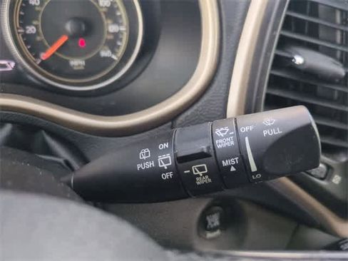 Used 2015 Jeep Cherokee Limited image 26