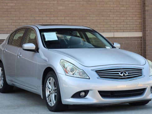 Used 2010 INFINITI G37 x Sedan w/ Premium Pkg AWD/4WD image 7