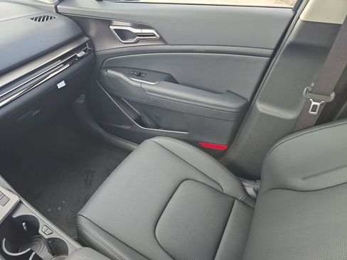 New 2026 Kia Sportage EX image 16