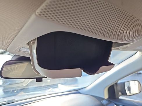 Used 2021 Ford Edge SE image 29