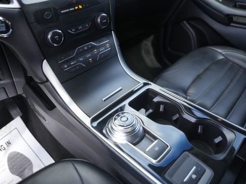 Certified 2019 Ford Edge SEL w/ Equipment Group 201A image 27