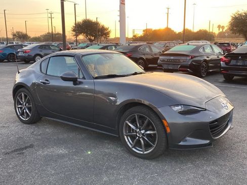 Used 2017 MAZDA MX-5 Miata RF Grand Touring RWD image 3
