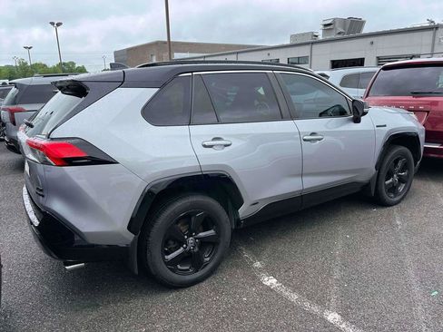 Used 2021 Toyota RAV4 XSE AWD/4WD image 2