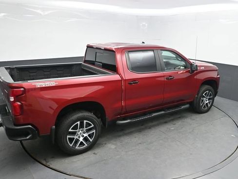 Used 2019 Chevrolet Silverado 1500 LT Trail Boss AWD/4WD image 25